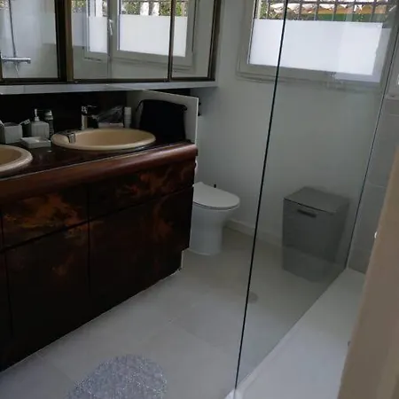 Avec Piscine Privee A Les Pins *