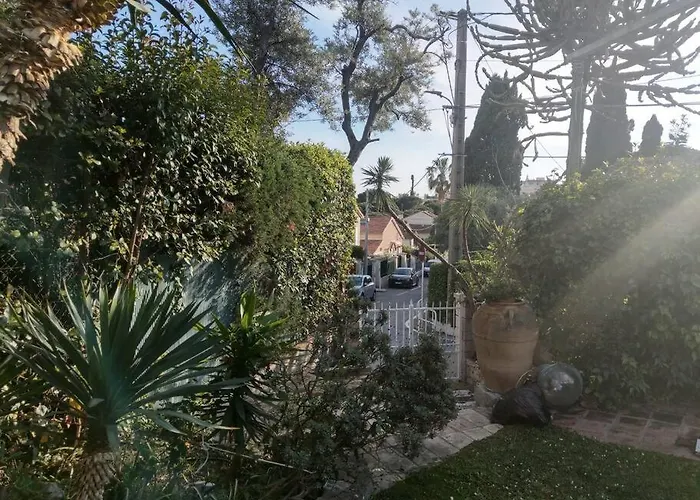 Avec Piscine Privee A Les Pins * Juan-les-Pins