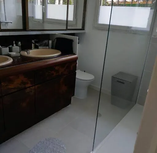 Avec Piscine Privee A Les Pins *