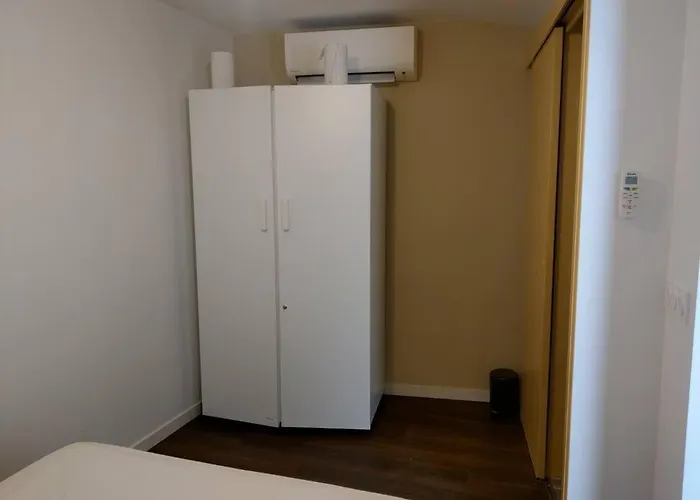 Βίλα Avec Piscine Privee A Les Pins *