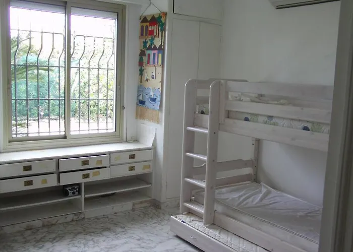 Βίλα Avec Piscine Privee A Les Pins *