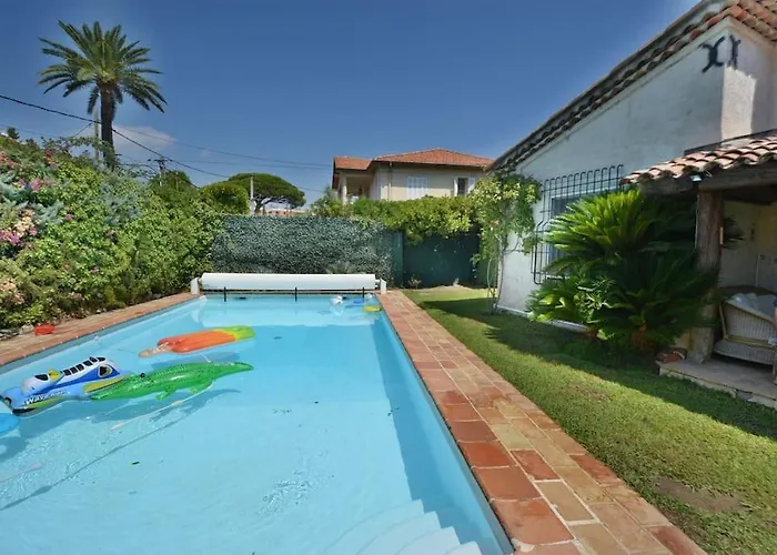 Villa Avec Piscine Privee A Les Pins *