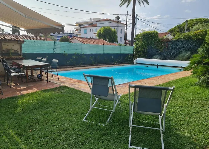 Avec Piscine Privee A Les Pins Βίλα